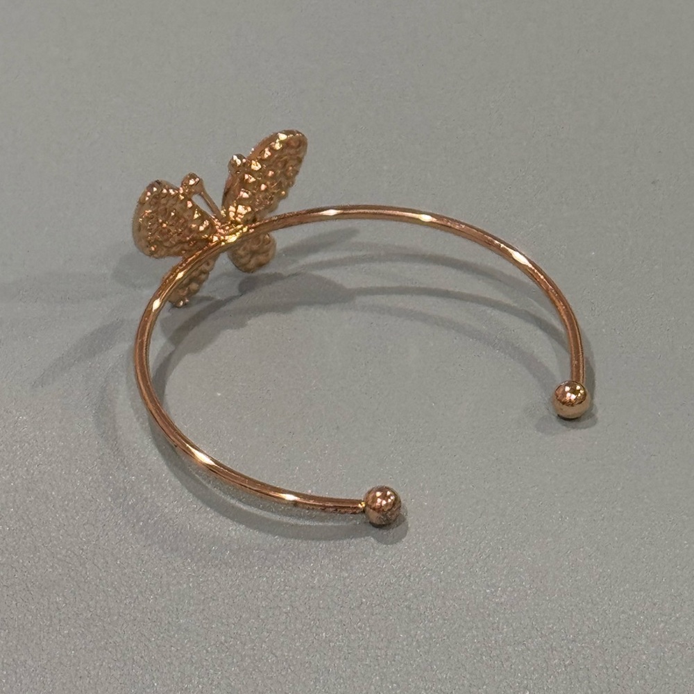 NWOT Fashion Jewelry Crystal Butterfly Open Cuff Bracelet - Picture 3 of 4